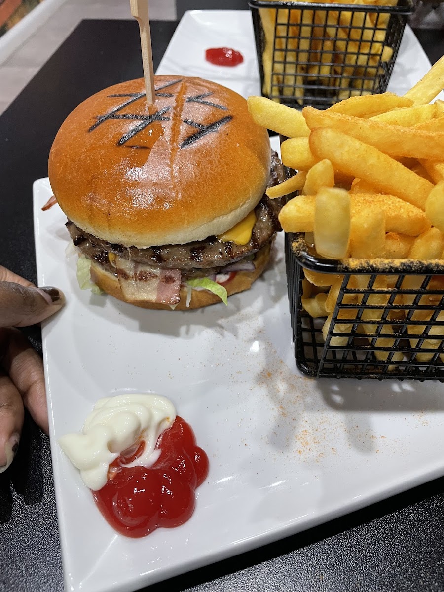 Flame & Frappe Leyton-8